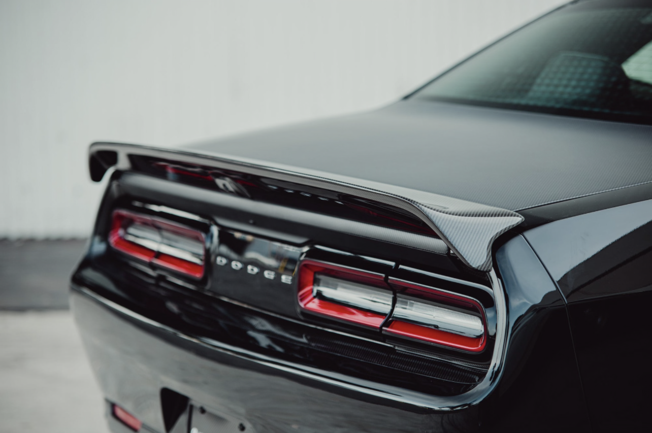 SRT Performance Spoiler style carbon fiber rear spoiler for 2018-2023 Dodge Challenger